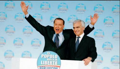 Il premier si sbarazza di Casini: "Votarlo è un regalo alla sinistra"