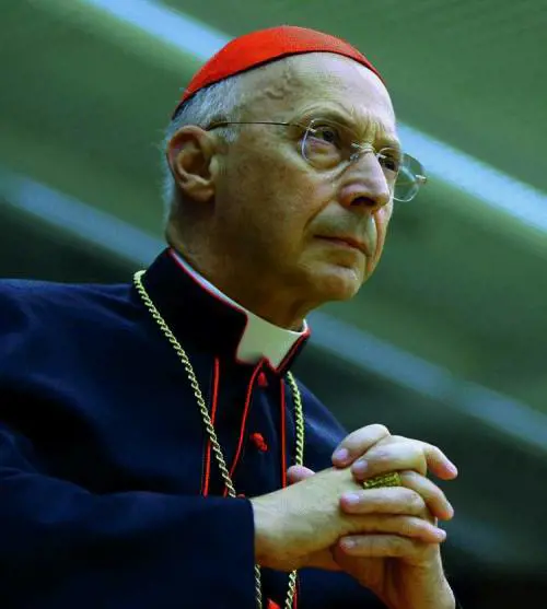 Meno male che (don) Angelo cè