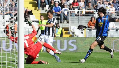 Del Piero riscopre la magia, "Pisolo" Melo perfino il gol
