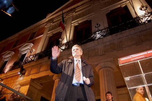 A Vendola riesce il bis, ma il Pdl diventa il primo partito