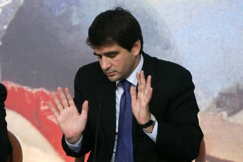 Sconfitta in Puglia, Fitto si dimette da ministro