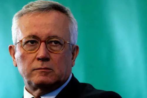 Fisco, Tremonti: tre aliquote e il 730 a domicilio