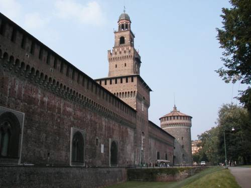 Quell’antico biscione che ha segnato il destino di Milano