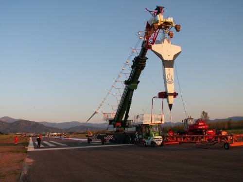 Lanciato l'aereo-laboratorio "Polluce": si studia il rientro da viaggi nello spazio senza pilota