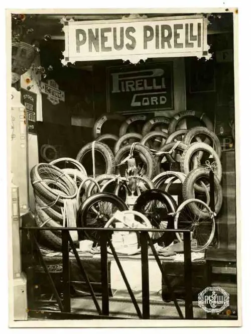 Milano, la Fondazione Pirelli 
apre l'archivio storico al pubblico