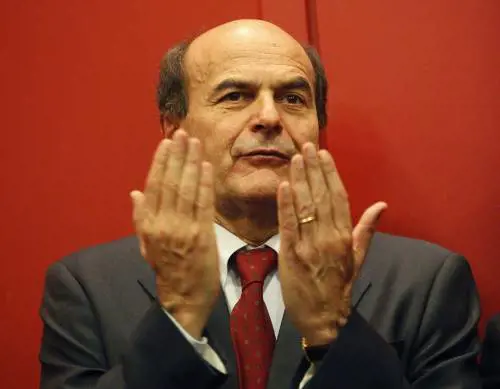 Bersani: "Presidenza Camera non è nella disponibilità del premier"