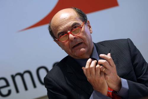 Il premier: "Riforme, massima condivisione"  
Appello di Bersani: "Le opposizioni si uniscano"