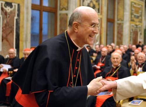 Battuta del cardinale Bertone 
"Rimonta Barça? Un miracolo"