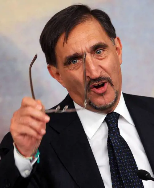 La Russa: "La nostra destra non è una corrente"