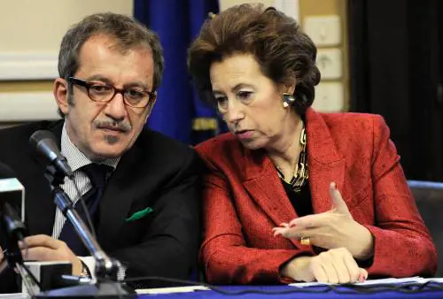 Moratti antibuonista: "I clandestini  
che non hanno lavoro delinquono"