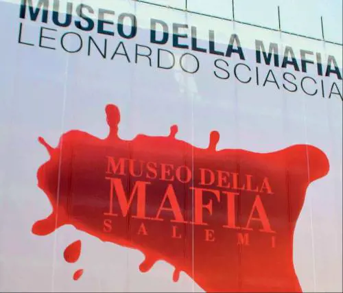 Salemi, il miracolo di Sgarbi:  
chiudere la mafia in un museo