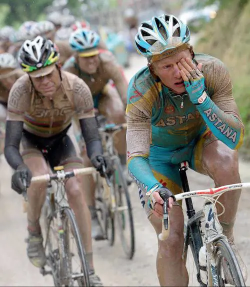 Un "motore" invisibile per le bici dei campioni