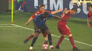 Balotelli insiste su Totti: 
"Suo insulto mi ha ferito"