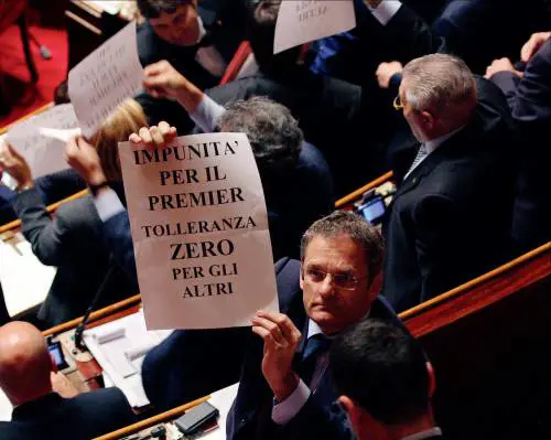 Pedica, il moralista Idv nella casa dello scandalo e l’auto a disposizione