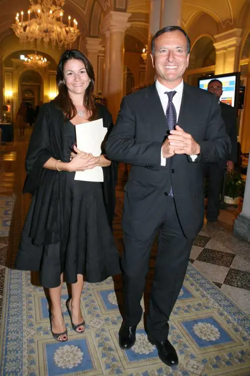 Il bello e il poeta vanno all’altare 
Le nuove vite di Frattini e Bondi