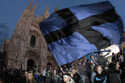 Finale di Champions, cresce l'attesa 
Tifosi arrivano in piazza del Duomo