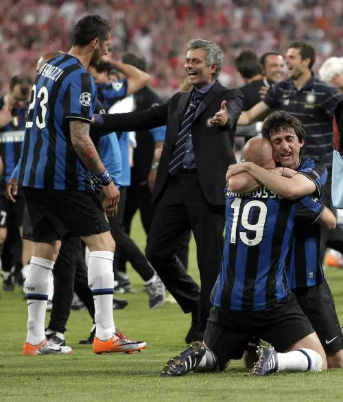 Grazie Mou, ora l’Inter è grande e anche le lacrime hanno senso