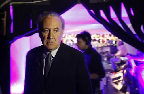 L’ultima minaccia di Santoro: forse resto