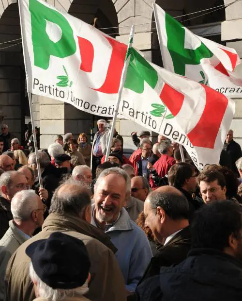 Raggi, il tesoriere del Pd che contesta i compagni