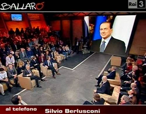 Berlusconi telefona a Ballarò:  
"Inaccettabili menzogne su di me"