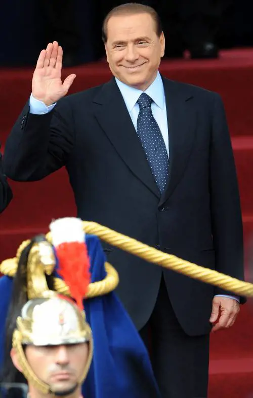 La leggenda del Cavaliere evasore