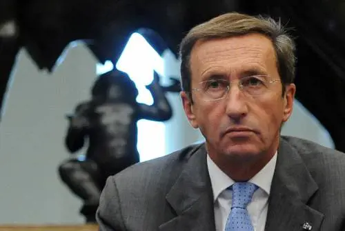 Silvio: nessun patto con Fini