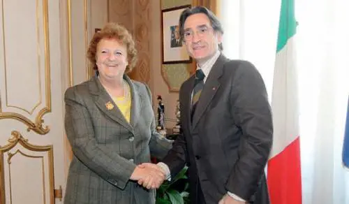 Bologna, la "prefetta" di ferro  
che rende superfluo il sindaco