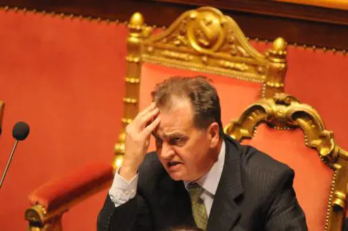 Calderoli ai calciatori: "Riducete gli ingaggi"