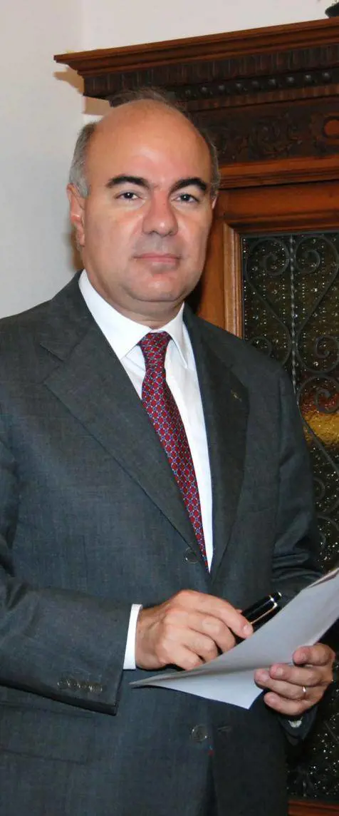 Lo spoglio delle schede «garantito» dal notaio