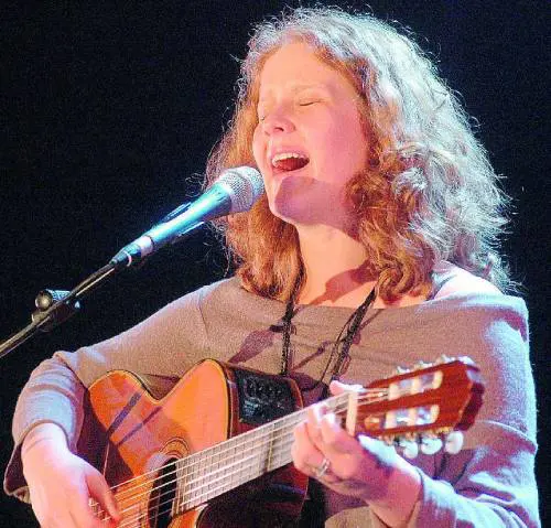 A Portofino domina il rosso di Giua