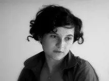 Lontano da qui, tra i fantasmi del passato