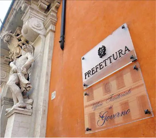 Abolire tutti i prefetti? Inutile, costano il 4% di una sola provincia