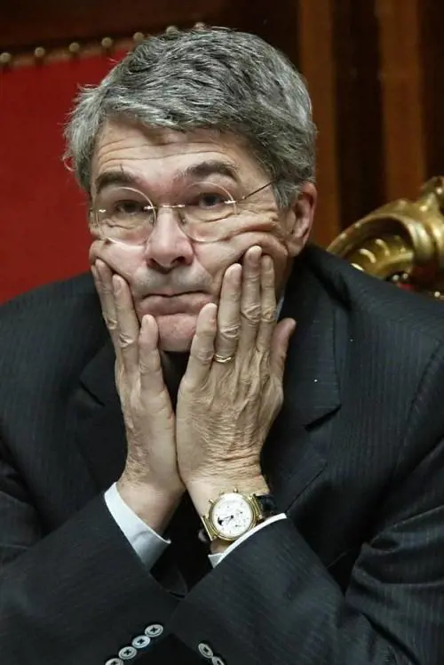 Carroccio, acque agitate 
Castelli: "Fare squadra, 
la Lega torni alle origini"