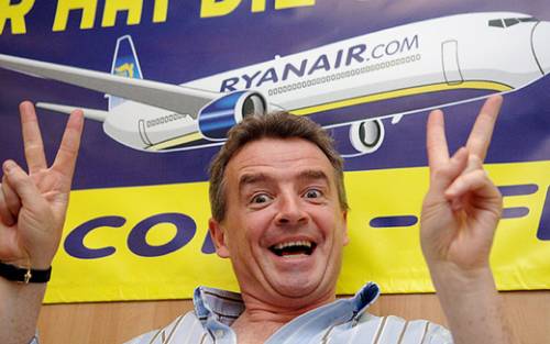 La rivoluzione Ryanair: 
4 euro per volare in piedi