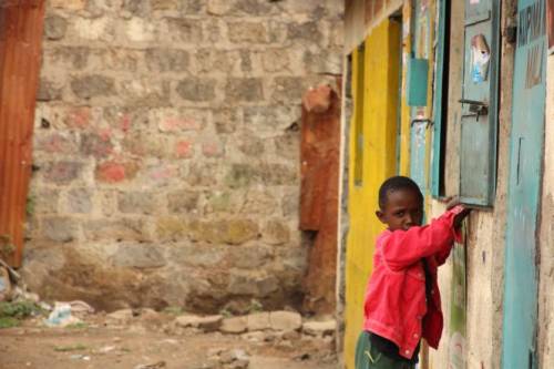 Ci serve il vostro aiuto  
per i bambini del Kenya