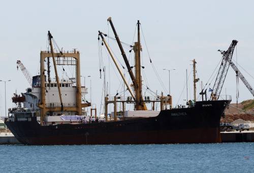 Gaza, ultimatum alla nave libica: sale la tensione