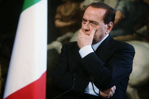 Berlusconi: "Basta clima giustizialista"
 
Finiani: "Pronti a sfiduciare Cosentino" 