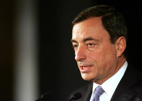 Draghi: "Le banche sostengano di più le pmi"