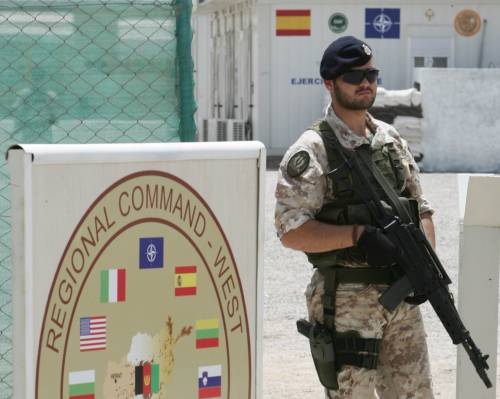 Afghanistan, scontro a fuoco con gli italiani:  
tre sono feriti, un ufficiale è in gravi condizioni