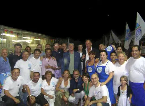 Il Pdl sfida lUnità: la Festa Azzurra a Genova nel 2011