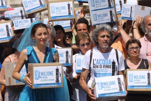 Referendum sull'acqua, 
depositate in Cassazione 
oltre 1,4 milioni di firme