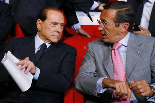 Fini: Silvio, qui sto e resto senza dubbi 
Berlusconi assicura: il governo è saldo