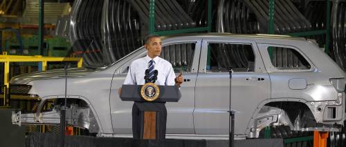 Obama a Chrysler: "Gran lavoro di Marchionne" 
L'ad: "L'azienda è salva grazie al suo coraggio"