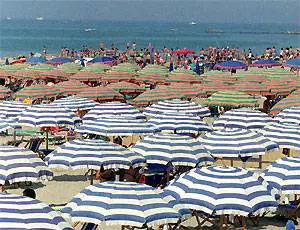 Vicini d'ombrellone troppo vicini