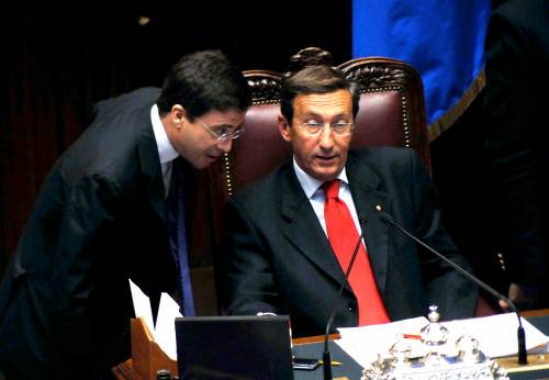 Coordinatori, è lite tra Bocchino e il Pdl 
Violante: coalizione con Fini? Possibile