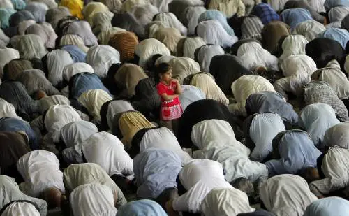 Gallarate, prete apre: "Ramadan in parrocchia"