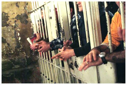 Carceri sovraffollate, 2 evasi a Bollate