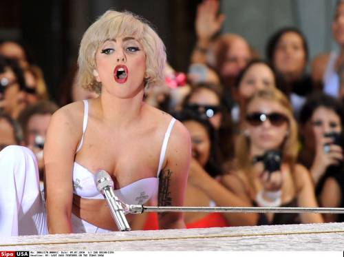 La musica è diventata un film porno