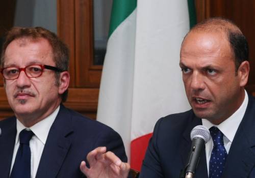 Da Alfano e Maroni un nuovo stop: "Ora si voti"