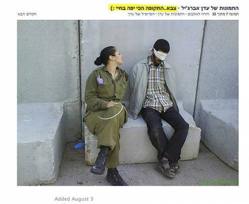 Israele, soldatessa deride prigionieri 
Le foto su Facebook: "Che male c'è?"